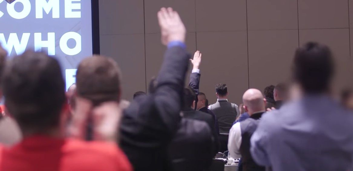 Saludos nazis en apoyo a Trump son repugnantes: Alemania