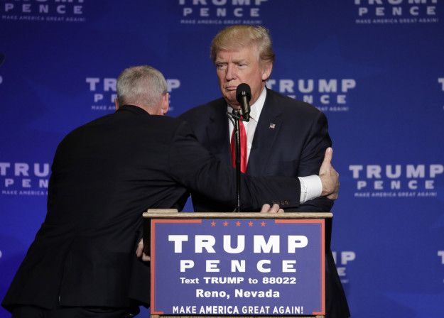 Hijo de Trump tuitea que trataron de asesinar a su padre - sub-buzz-25385-1478447551-2