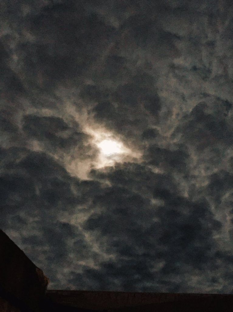 La superluna de este lunes es la más grande en 68 años - super-luna-colima-767x1024