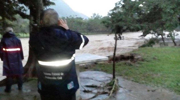 Desborde de ríos afecta a miles de habitantes en Tabasco