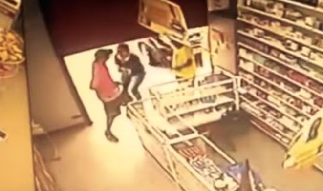 Joven mata a un hombre que intentaba asaltar una tienda en Brasil
