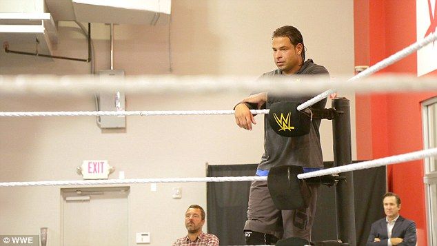 Exportero debuta con victoria como luchador de la WWE - tim-wiese-5