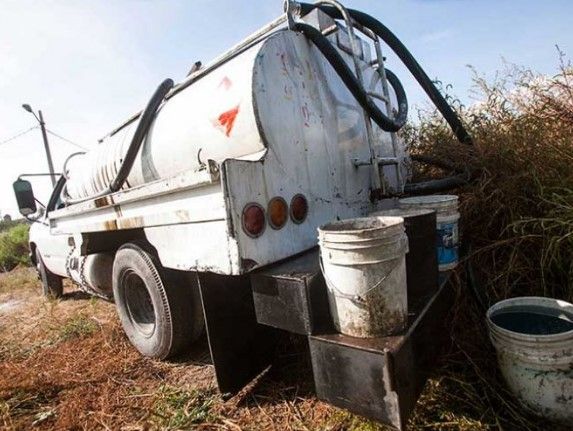 Detienen a dos personas por robo de diésel en Ecatepec