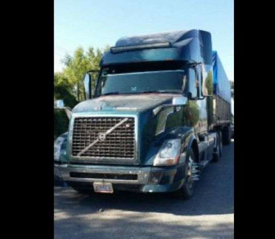 Encuentran dos toneladas de mariguana en Nuevo León - trailer