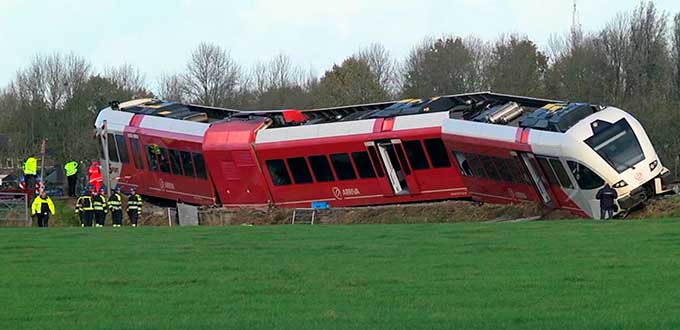 Descarrilamiento de tren en Holanda deja 18 heridos - tren-descarrilado