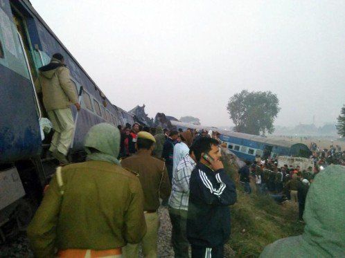 Sube a 115 el número de muertos por accidente de tren en la India - tren-india-3