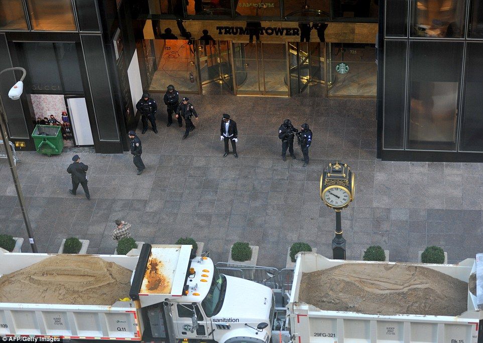 Prohíben a pilotos volar sobre residencias de Trump y Pence - trump-tower-6