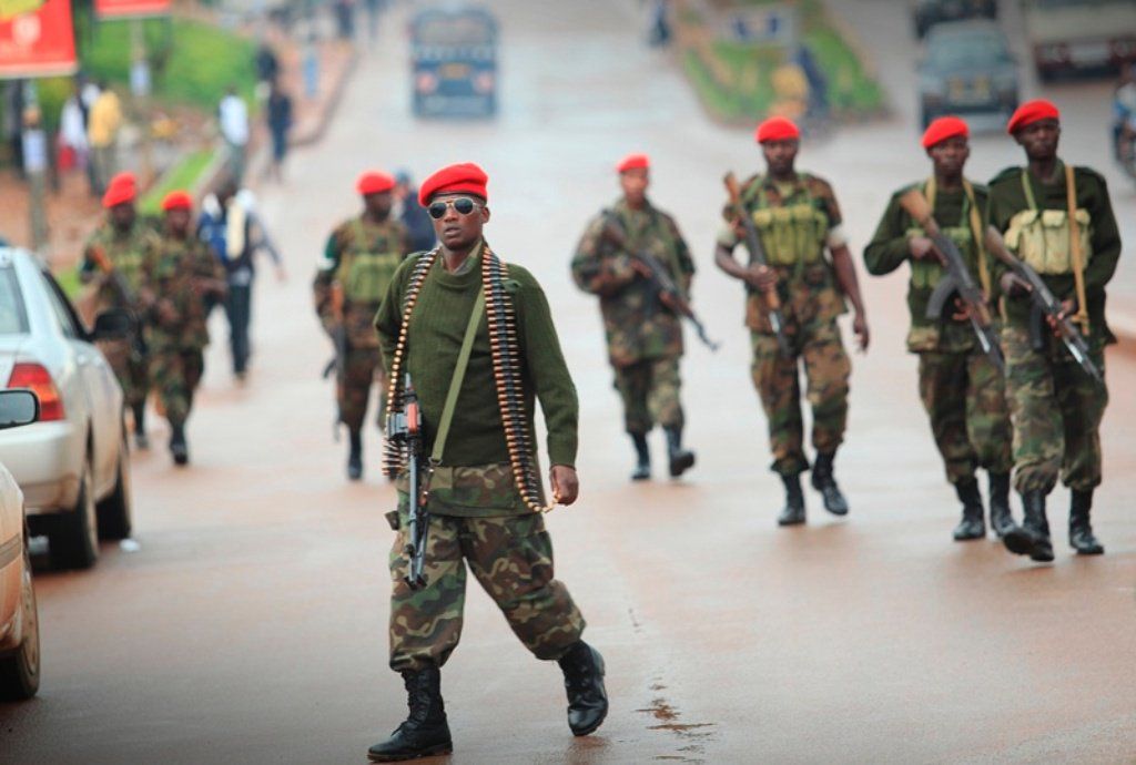 Enfrentamiento entre ejército y rebeldes en Uganda deja 54 muertos - uganda-2