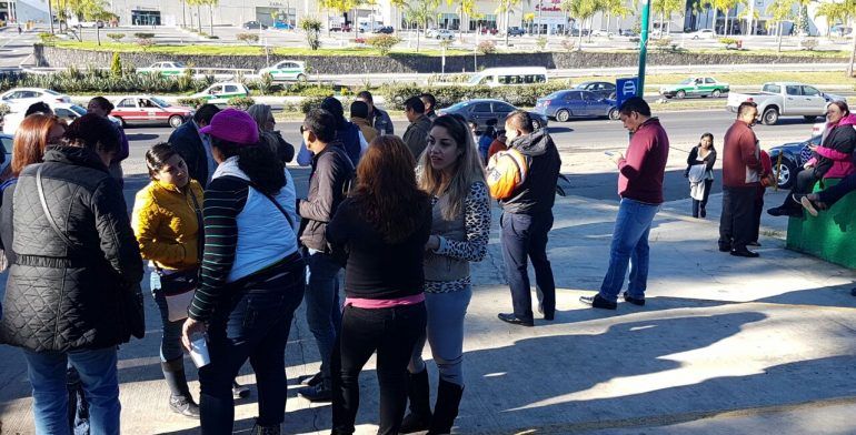 Bloqueos de maestros en Veracruz por falta de prestaciones - veracruz-4