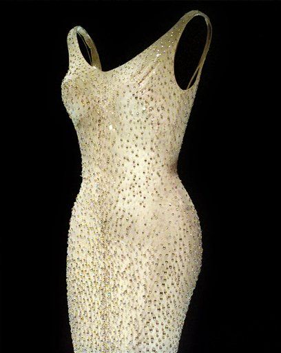 Subastan en 4.8 mdd vestido que usó Marilyn Monroe en cumpleaños de JFK - vestido-monroe