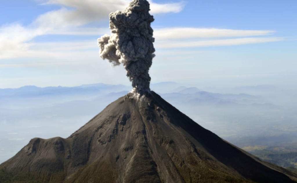 Nueva erupción del Volcán de Fuego en Guatemala
