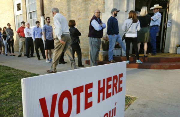 Votación anticipada en Florida da reducida ventaja a Hillary - votación-2
