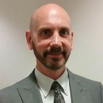 Luego de 21 años exoneran a ex policía acusado de violación - 1481942591-brian-franklin