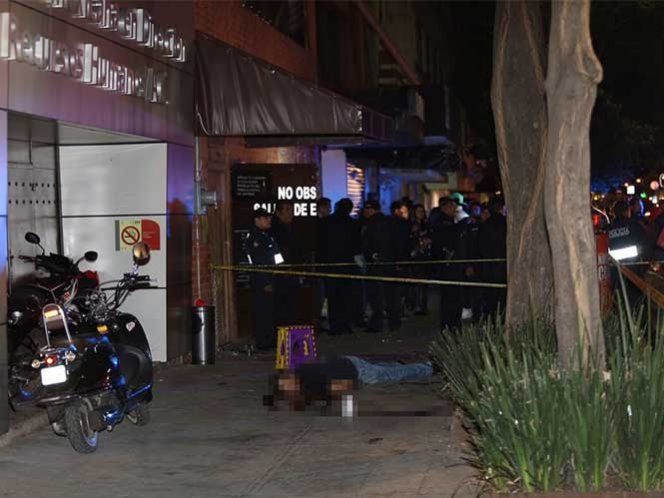 Asesinan a un hombre en un bar de la Roma - 1591174