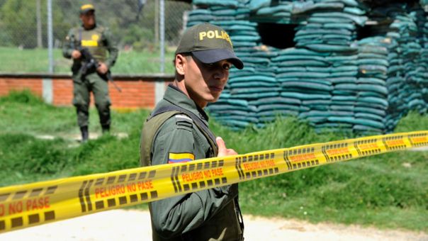 Atentado en Colombia deja un policía muerto y 7 heridos