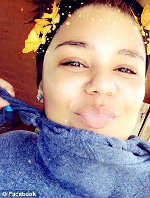 Adolescentes mueren en choque mientras transmitían en vivo - 3B302A7100000578-4014244-image-a-28_1481220318773