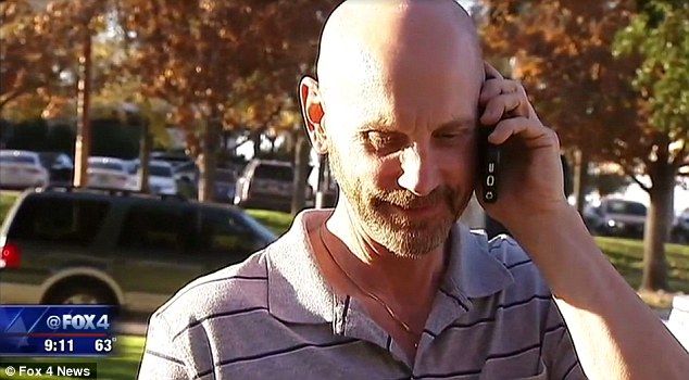 Luego de 21 años exoneran a ex policía acusado de violación - 3B77A25C00000578-4043820-image-a-77_1481991206403