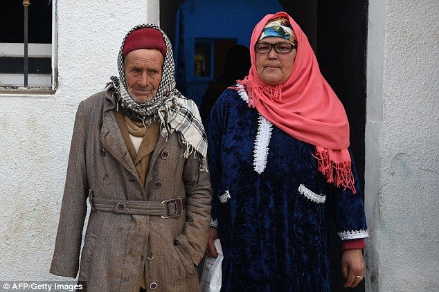 Murió el día que se unió al Estado Islámico: familia de terrorista de Berlín - 3B9439E600000578-4061768-image-a-29_1482507020544