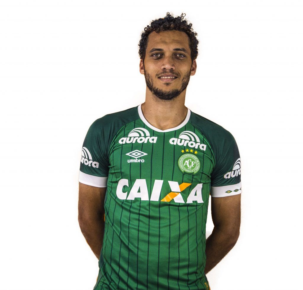 Futbolista del Chapecoense despierta de coma tras accidente aéreo - 583e290be9552-Helio-Hermito-Neto1-1024x980