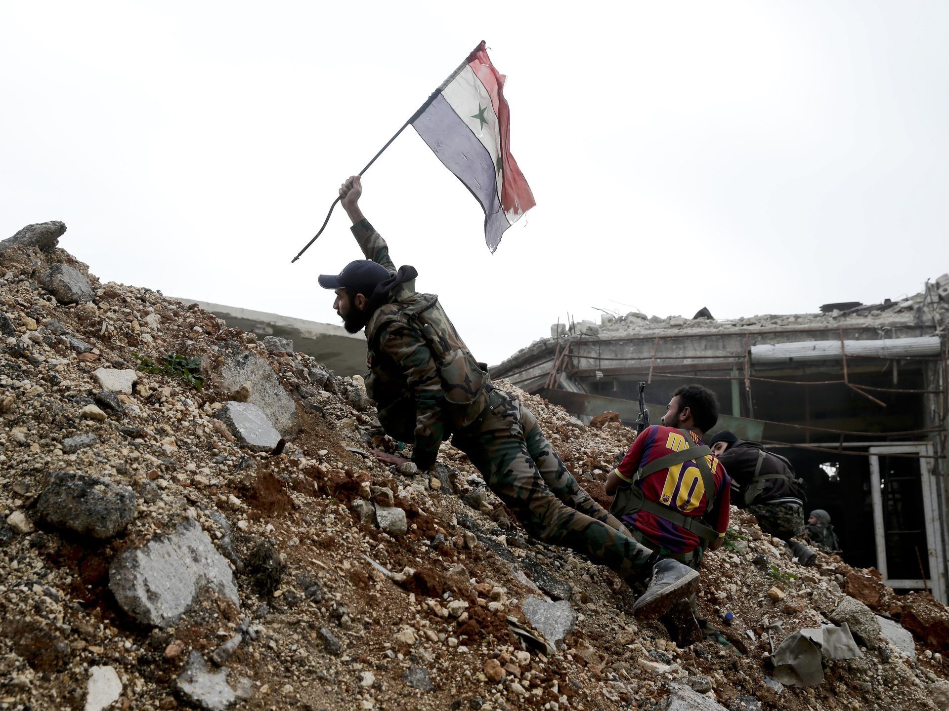 Gobierno sirio recupera Alepo - 636172239375623395-AP-Syria-Aleppo-Timeline.1-1