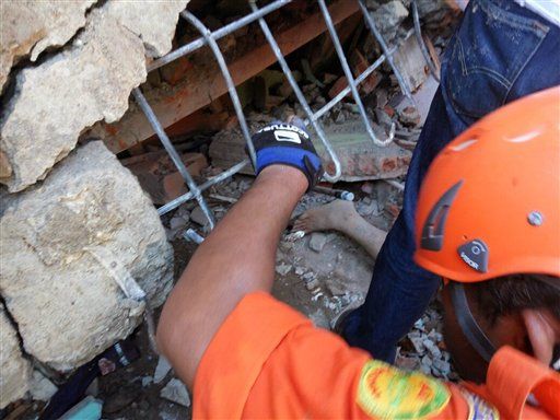 Sismo de 6.4 grados azota Indonesia - 8ac28118ec3c3c3dac0f6a7067005dc6