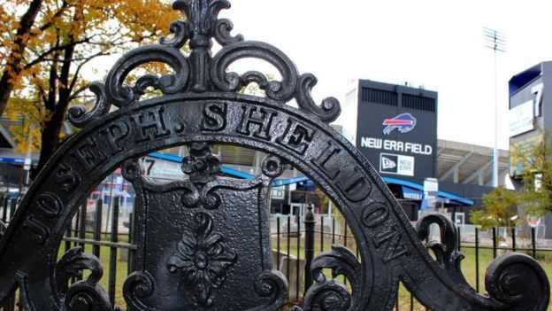 La historia del cementerio escondido en el campo de los Bills