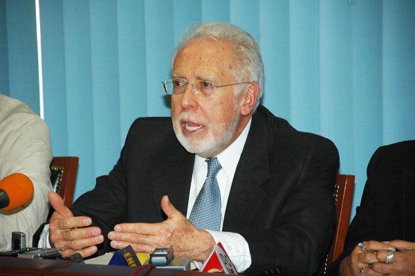 Salarios no crecen si no crece la economía en México: Conasami - Basilio-González-Núñez