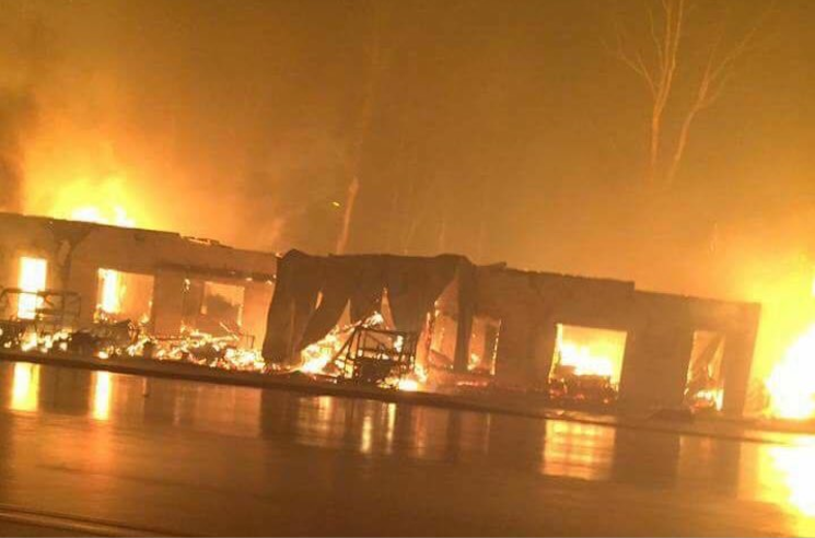 Autoridades detienen a dos por incendio en Tennessee