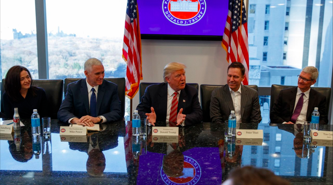 Trump se reúne con la élite de Silicon Valley