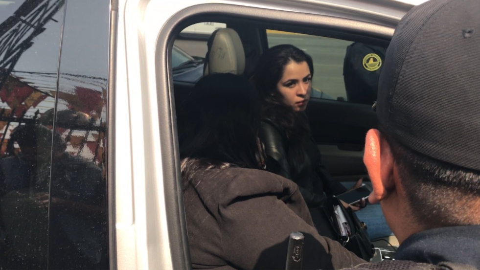 Video: presunta agente de la PGR atropella a policía - Captura-de-pantalla-2016-12-16-a-las-17.55.51