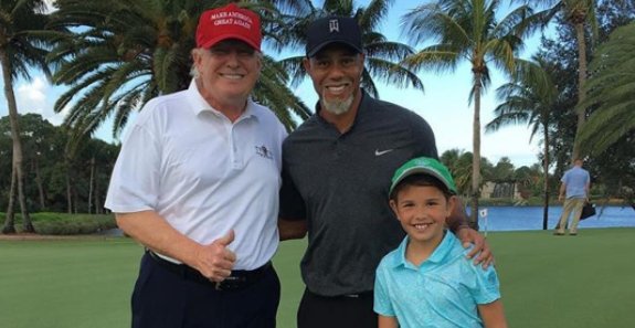 Tiger Woods juega golf con Donald Trump 