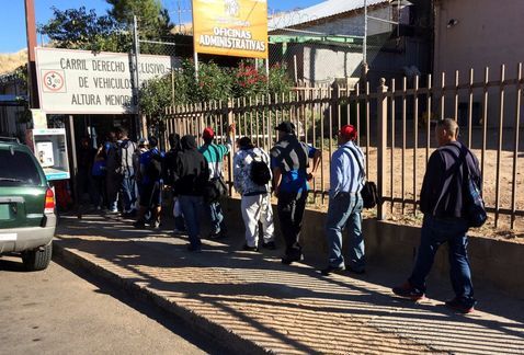 Rescatan a 21 migrantes en Nezahualcóyotl