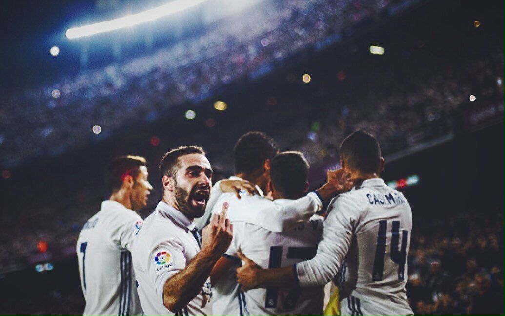 Carvajal hace seña obscena a afición del Barcelona - Dani-Carvajal