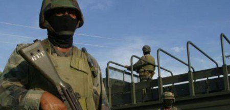 Grupo armado agrede a policías municipales en Sinaloa