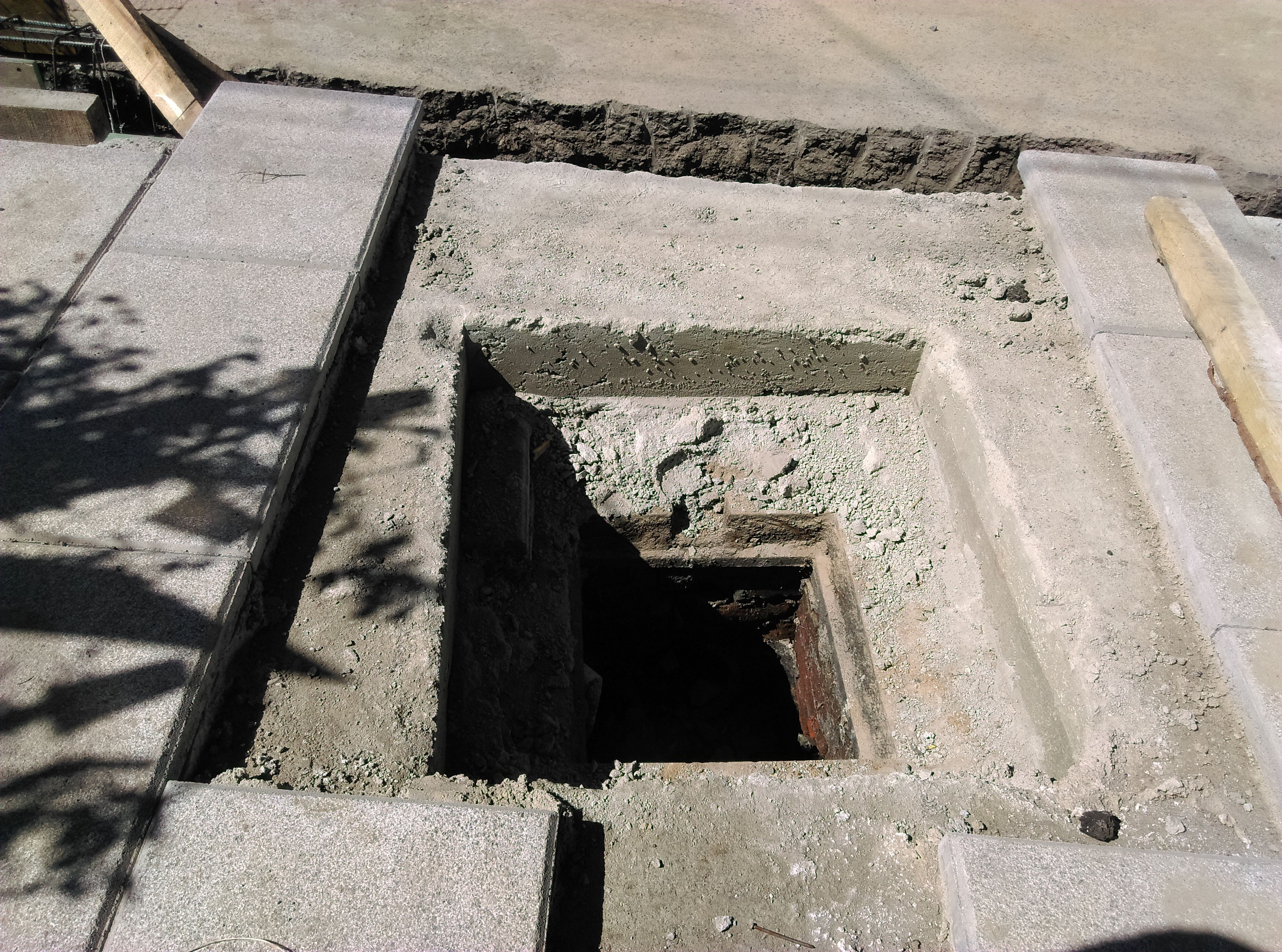 Obra en la Del Valle genera tráfico y pérdidas a los comercios - IMAG0144