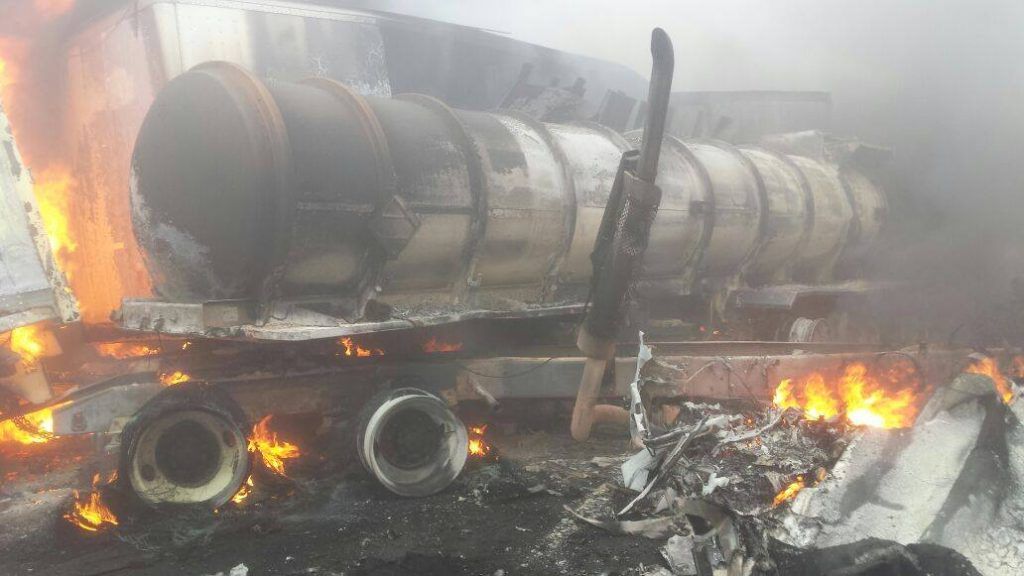 Tráiler se incendia en Autopista Puebla-Veracruz - Incendio-Puebla-Orizaba-1024x576