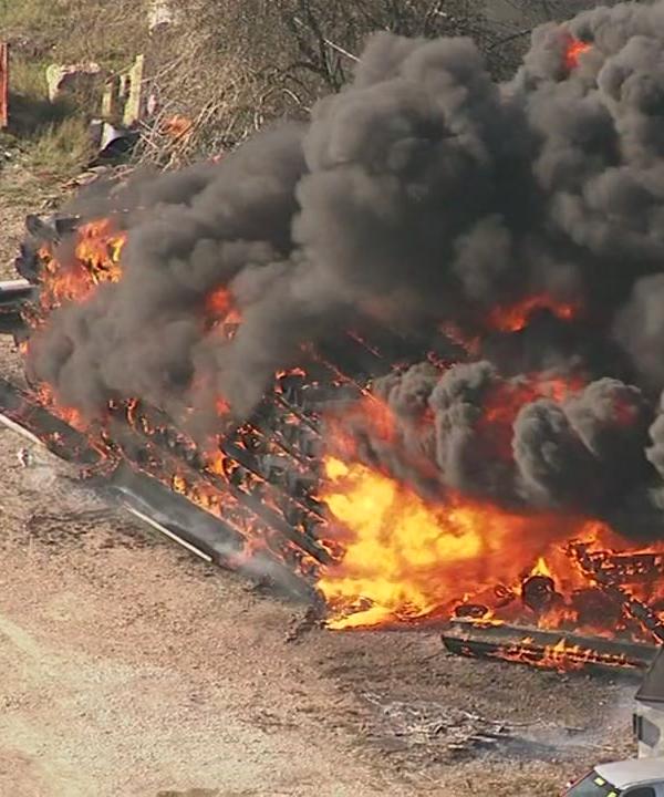 Fuerte incendio en Fort Bend, Texas - Incendio-Sugar-Land-Fort-Bend-Texas-11