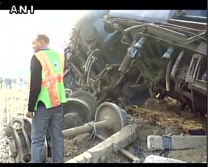 Tren descarrila en India, deja dos muertos y 38 lesionados - Kanpur-4-aniup