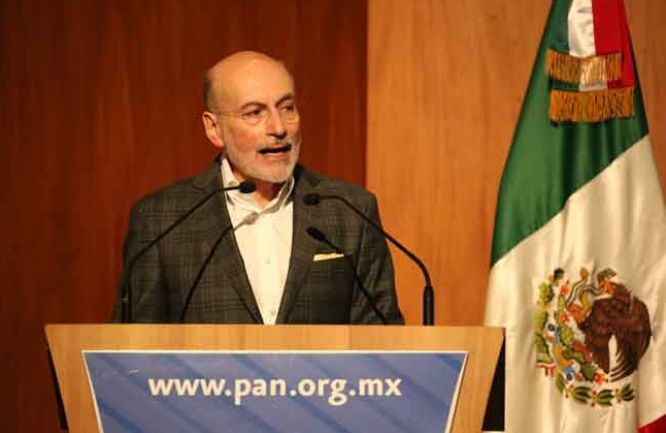 Guillermo Padrés acusa una persecución política en su contra - Luis-felipe-bravo-mena