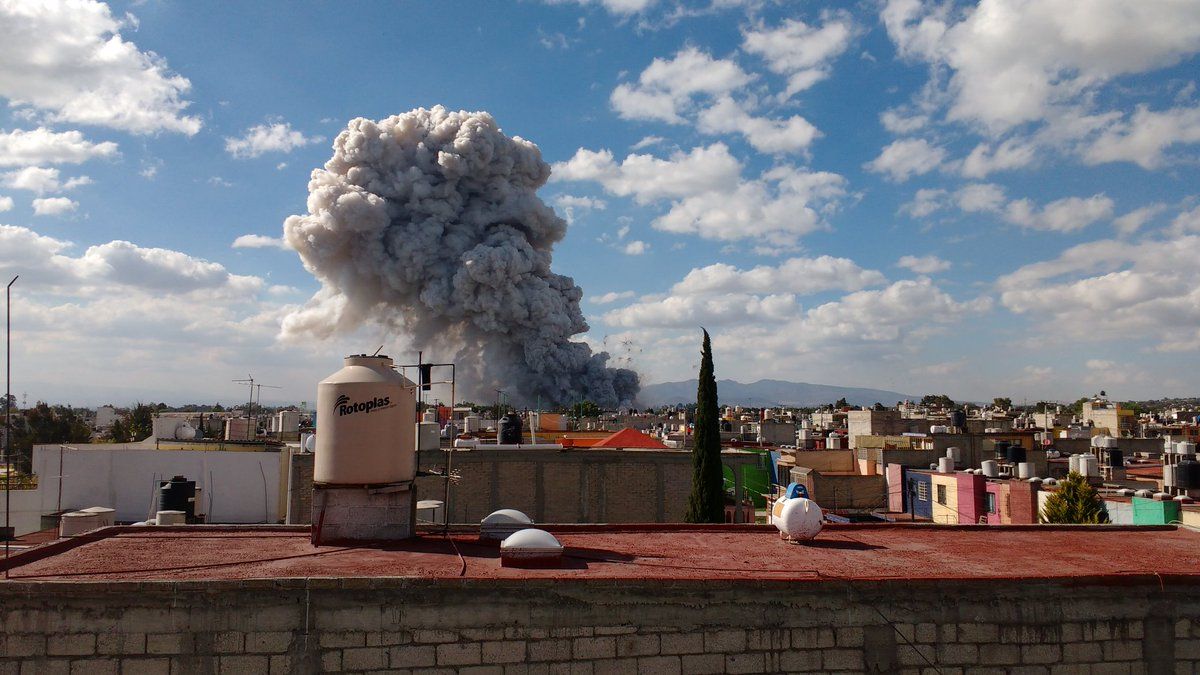 Galería: imágenes de la tragedia en Tultepec - Mercado-San-Pablito-Tultepec-2