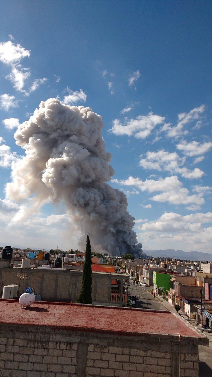 Galería: imágenes de la tragedia en Tultepec - Mercado-San-Pablito-Tultepec-4