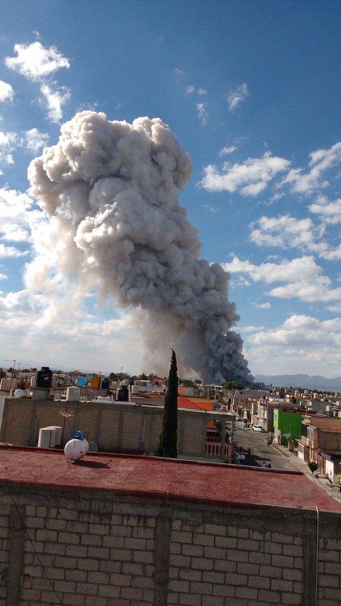 Galería: imágenes de la tragedia en Tultepec - Mercado-San-Pablito-Tultepec