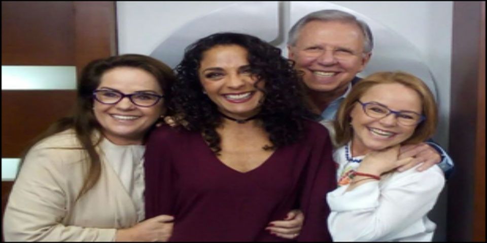 Pandora presenta álbum navideño Pandora presenta álbum navideño