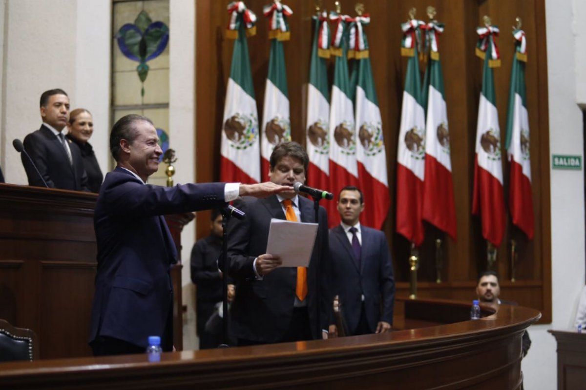Rinde protesta Quirino Ordaz como gobernador de Sinaloa