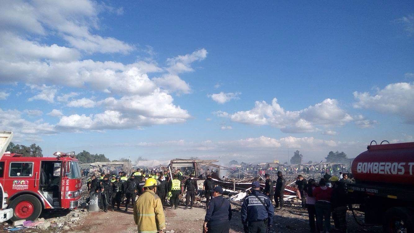 Galería: imágenes de la tragedia en Tultepec - Tultepec-Édgar-Rendón-11
