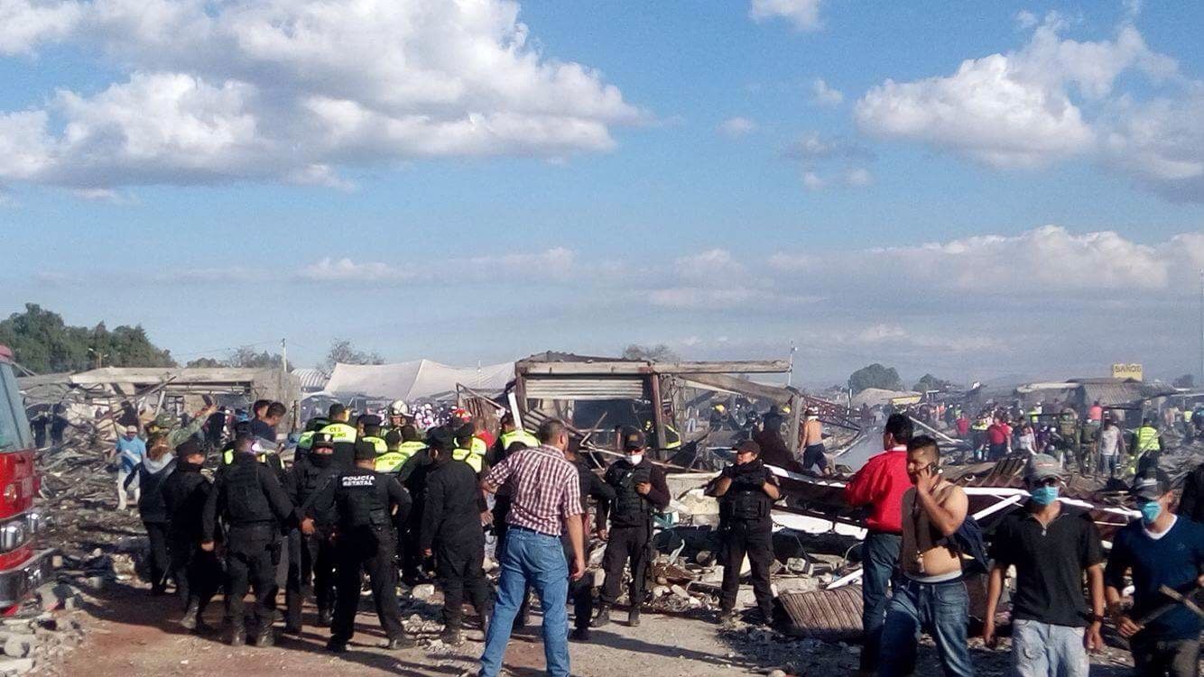 Galería: imágenes de la tragedia en Tultepec - Tultepec-Édgar-Rendón-12