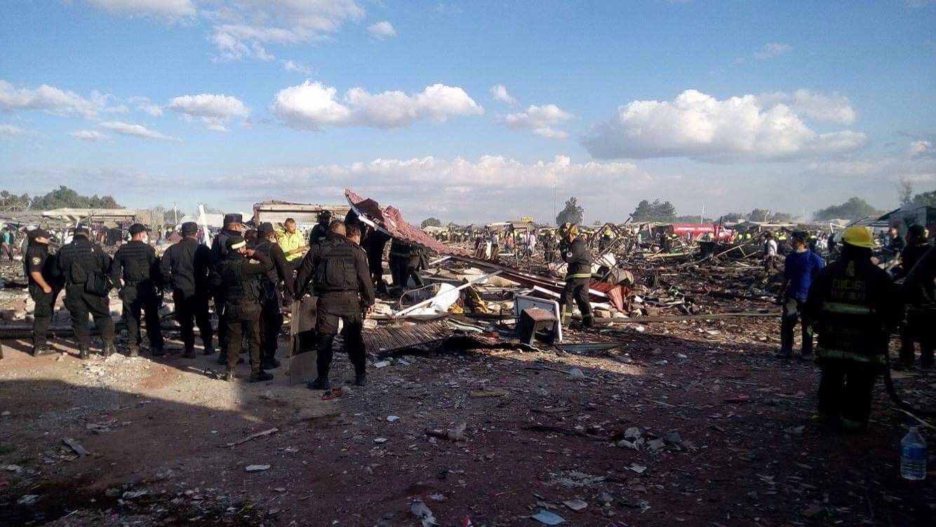 Galería: imágenes de la tragedia en Tultepec - Tultepec-Édgar-Rendón-14