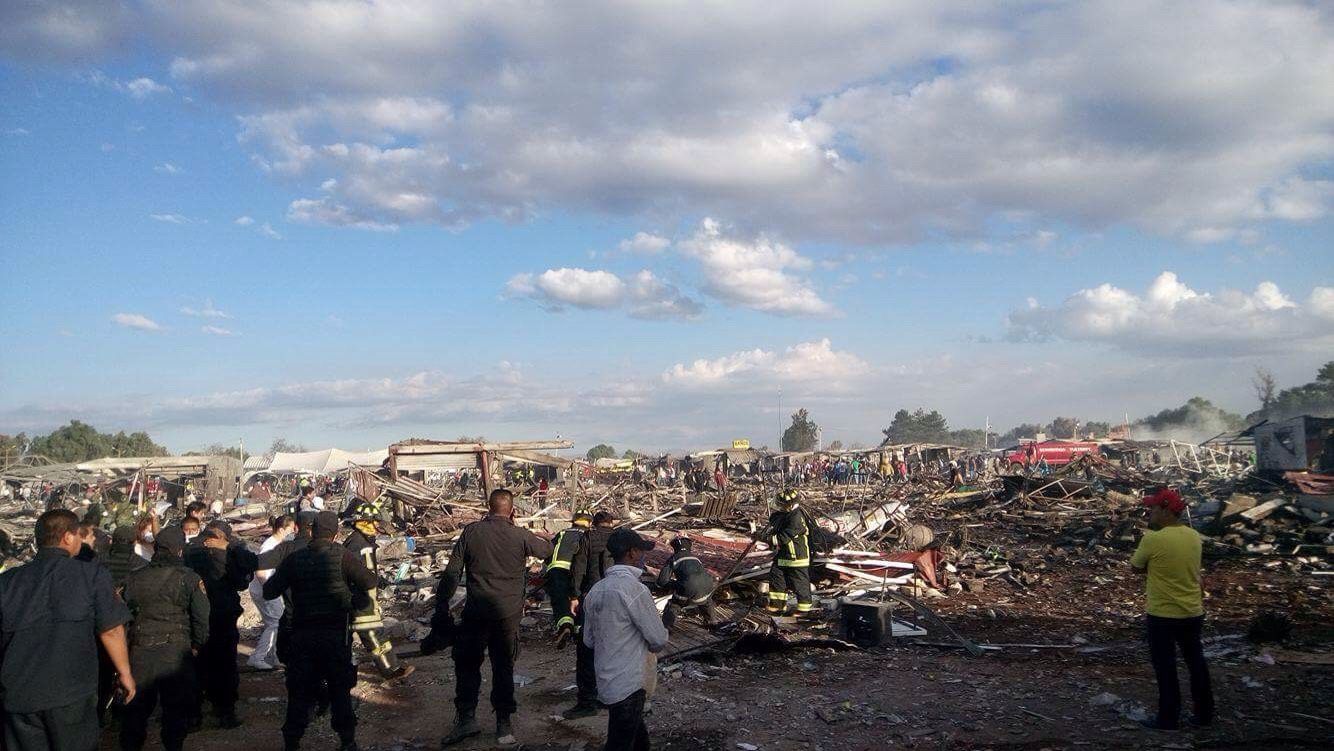 Galería: imágenes de la tragedia en Tultepec - Tultepec-Édgar-Rendón-4