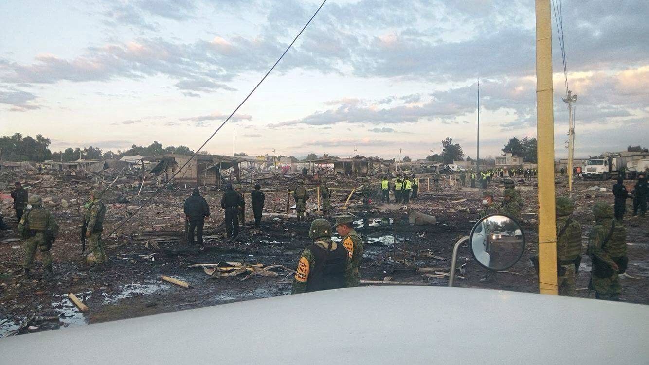 Galería: imágenes de la tragedia en Tultepec - Tultepec-Édgar-Rendón-6