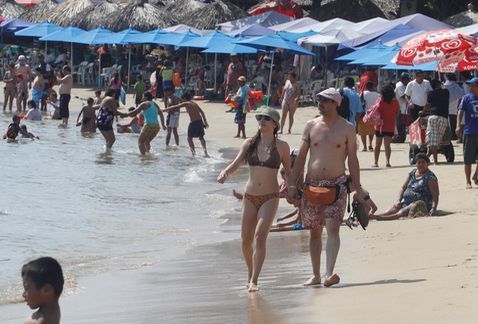 Guerrero celebra fin de año con ocupación del 95.8 por ciento - Turismo-Acapulco-ultimo-domingo-noviembre_MILIMA20131124_0311_11